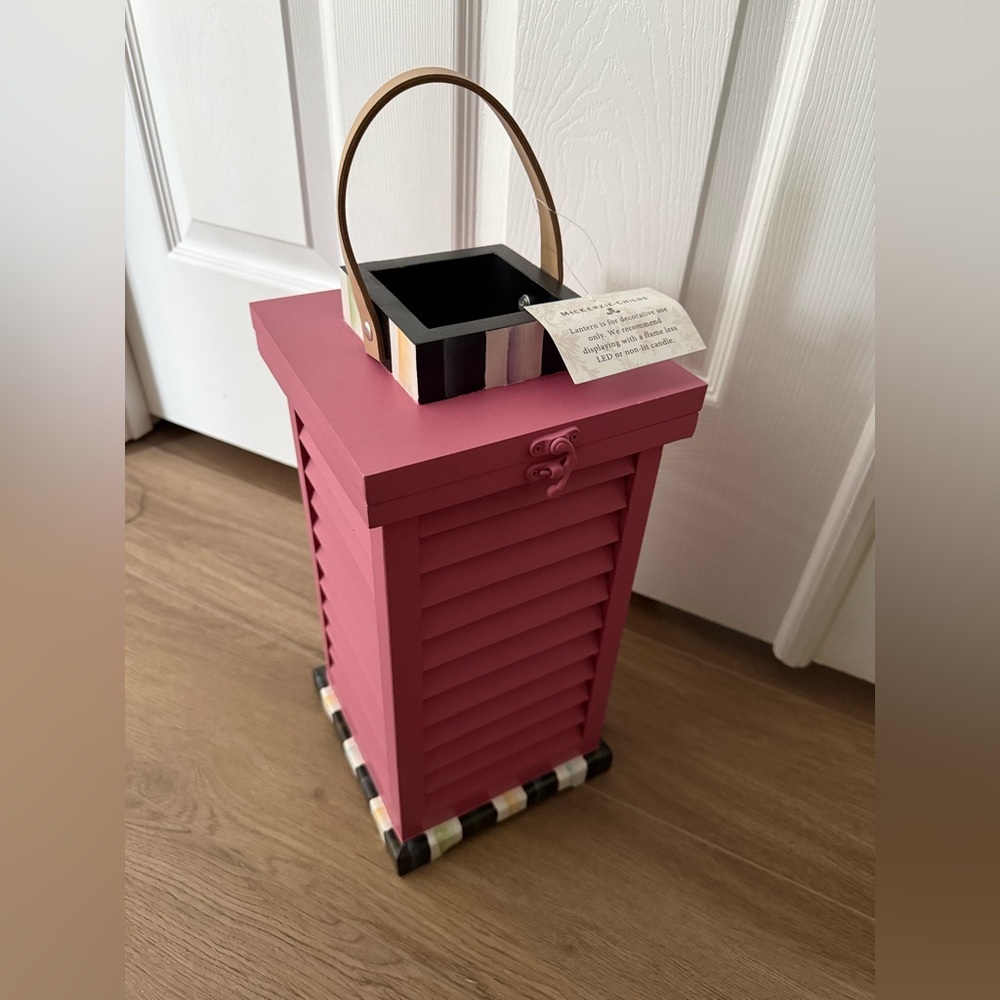 Mackenzie Childs Discontinued RARE Pink Shutter Lantern - Picture 8 of 10